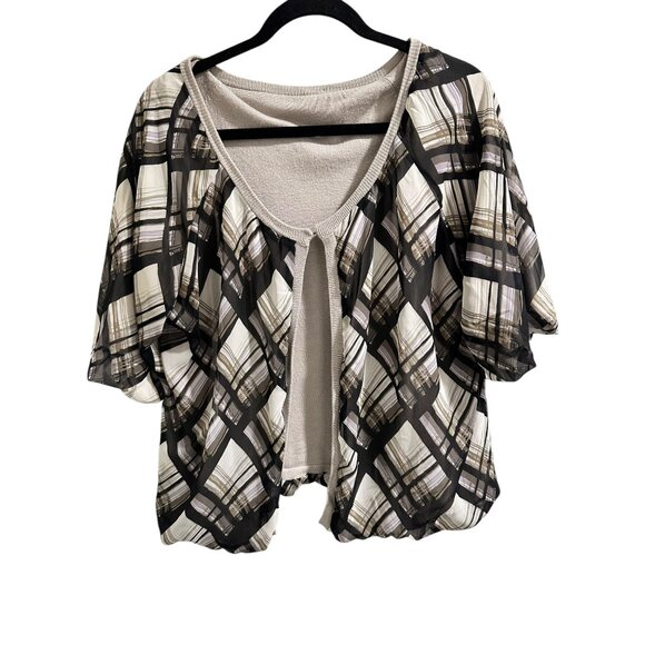 👗 2/$30 👗 Reversible Gray & Plaid Cardigan With Ruffle Sleeves sz L - Picture 1 of 9